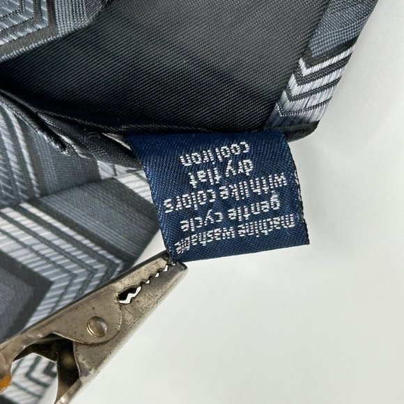 John Ashford Neck Tie Mens 100% Polyester Grey Gray Chevron Handmade Office - Picture 6 of 7